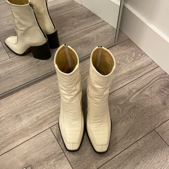 SOLD Aeyde Lidia Glossed Croc-Effect Leather Ankle Boots - Picture 2 of 6